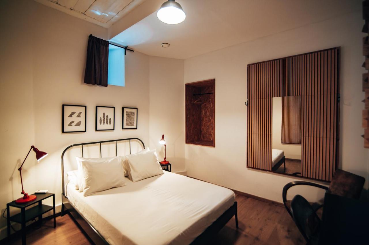 Lx Hostel Lisbon Bagian luar foto